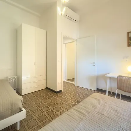 Rivierarent Chez Rita Finale Ligure